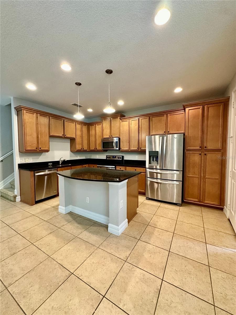 Townhouse at 10083 EAGLE CREEK CENTER BLVD, ORLANDO, photo 5 of 14