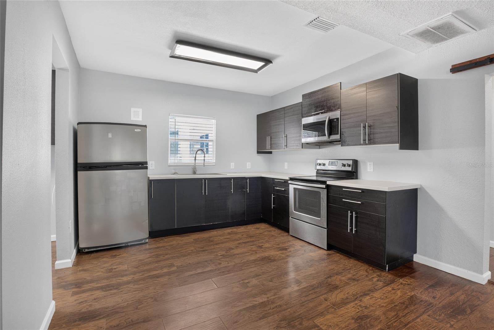 kitchen - 4104 ORANGE AVE SE, HIGHLAND CITY