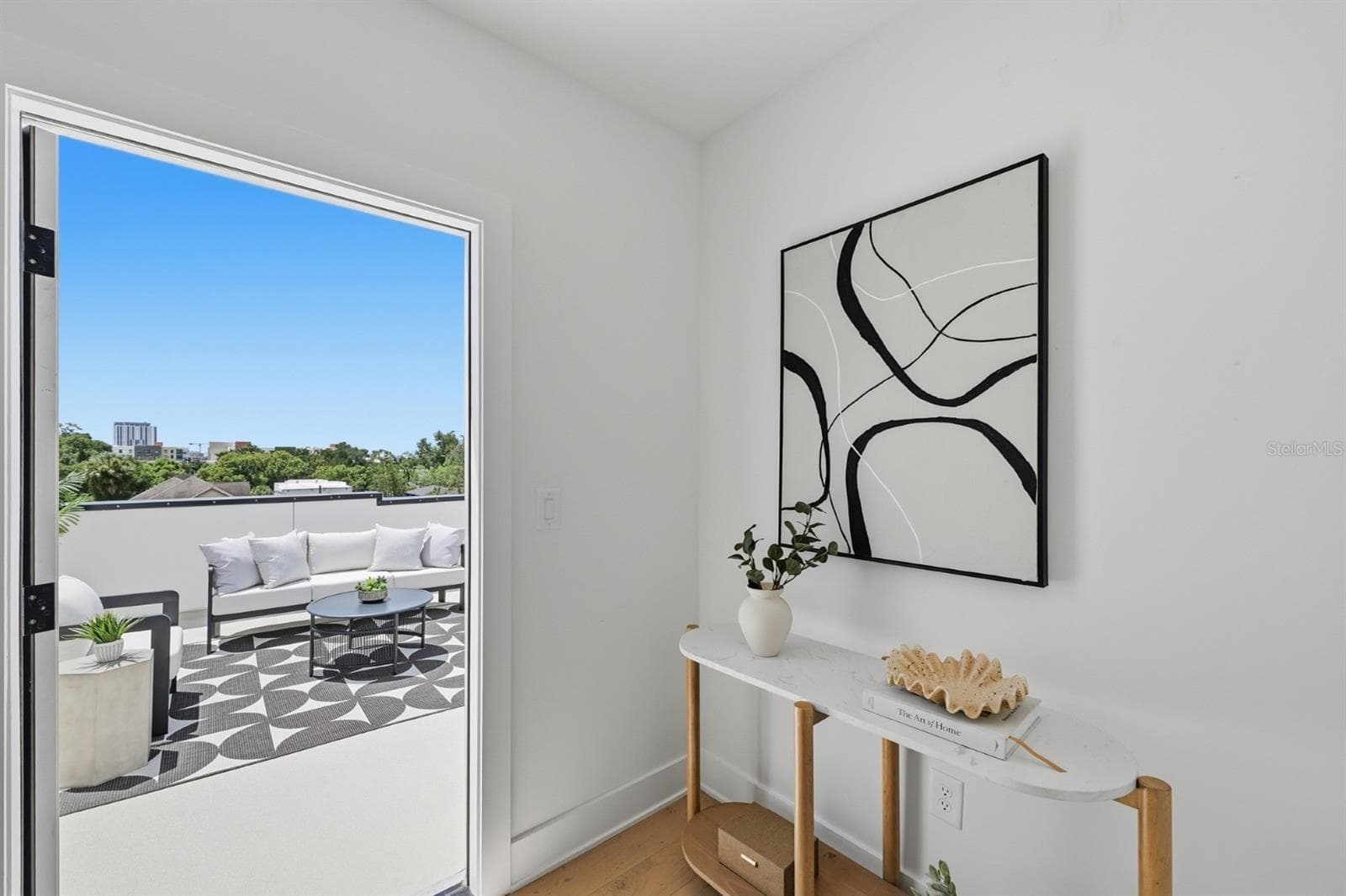 Townhouse at 310 W COLUMBUS DR #4, TAMPA, photo 23 of 31