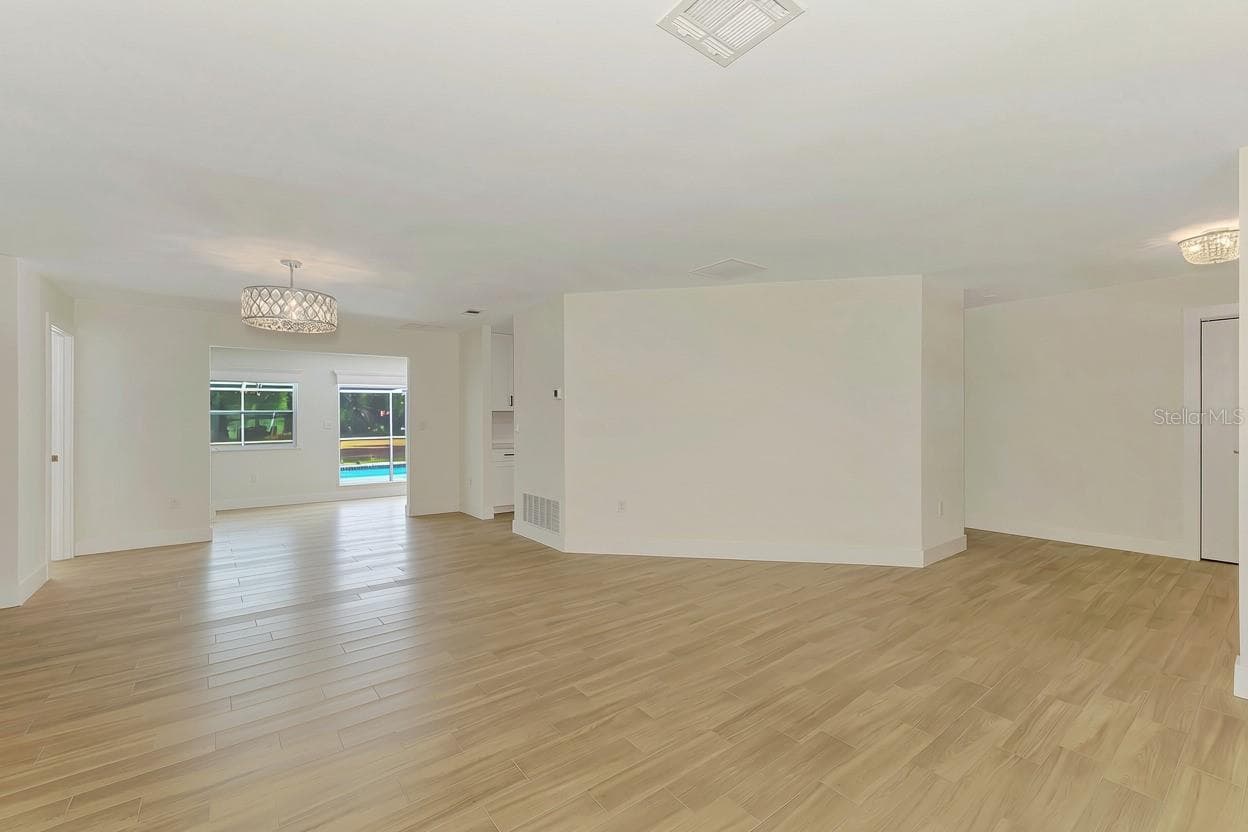 Single Family Residence at 1620 MISSION VALLEY BLVD, NOKOMIS, photo 12 of 48