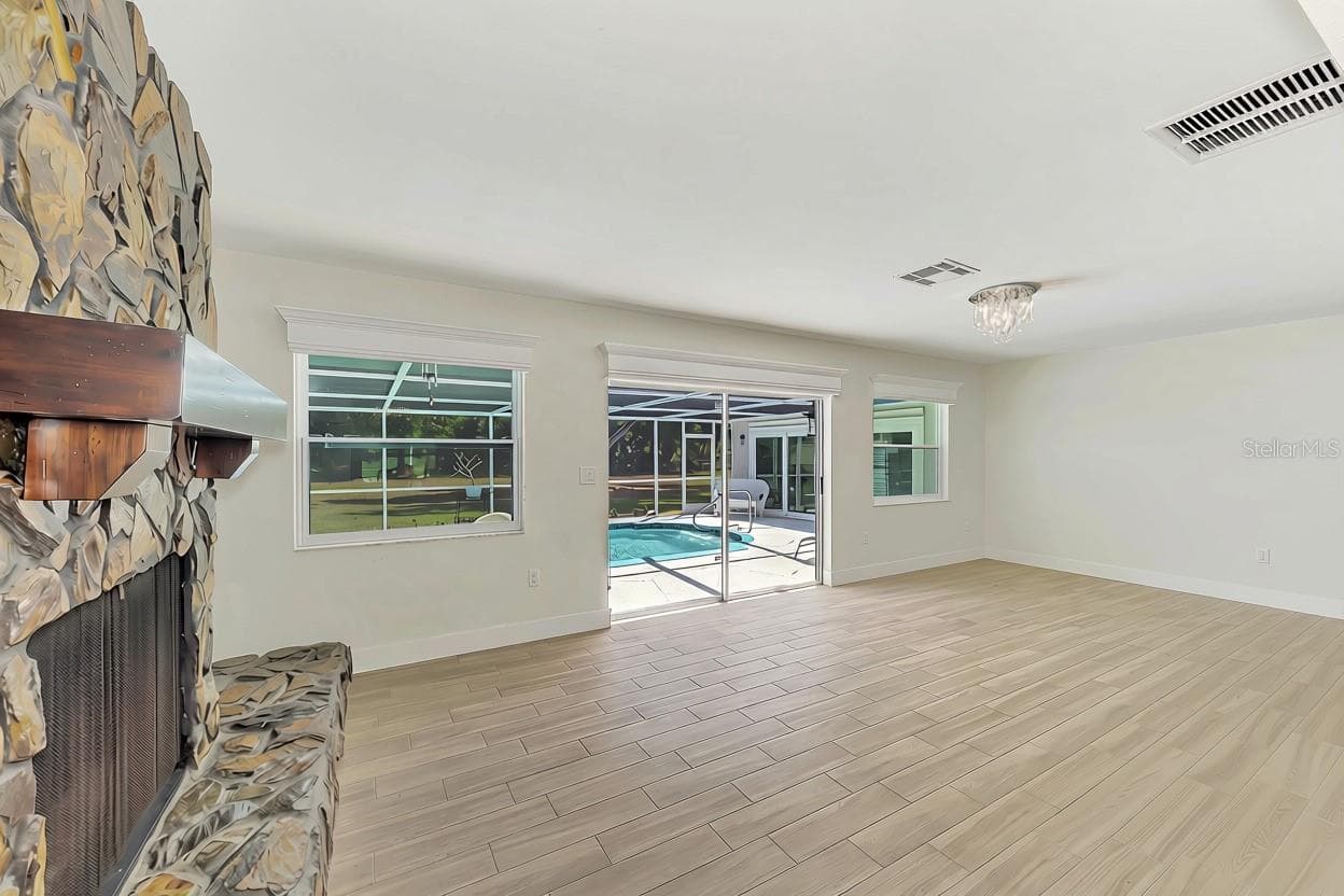 Single Family Residence at 1620 MISSION VALLEY BLVD, NOKOMIS, photo 14 of 48