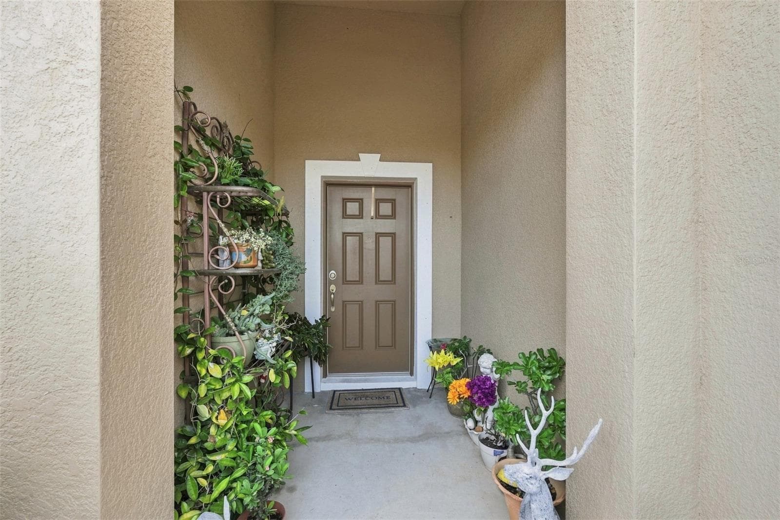 Single Family Residence at 803 PARKER DEN DR, RUSKIN, photo 4 of 38