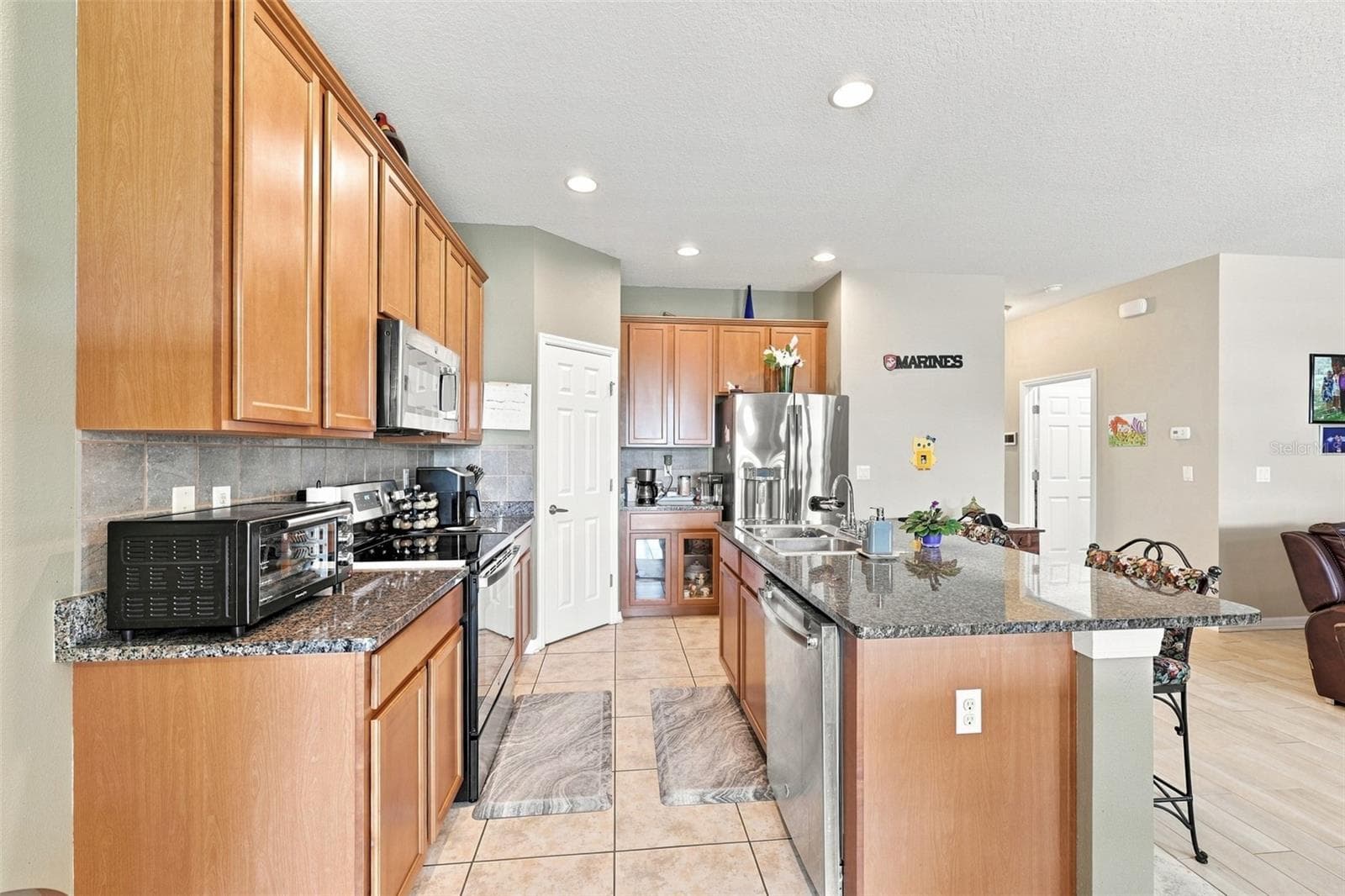 Single Family Residence at 803 PARKER DEN DR, RUSKIN, photo 12 of 38