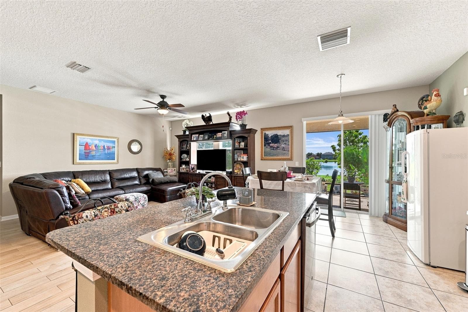 Single Family Residence at 803 PARKER DEN DR, RUSKIN, photo 15 of 38