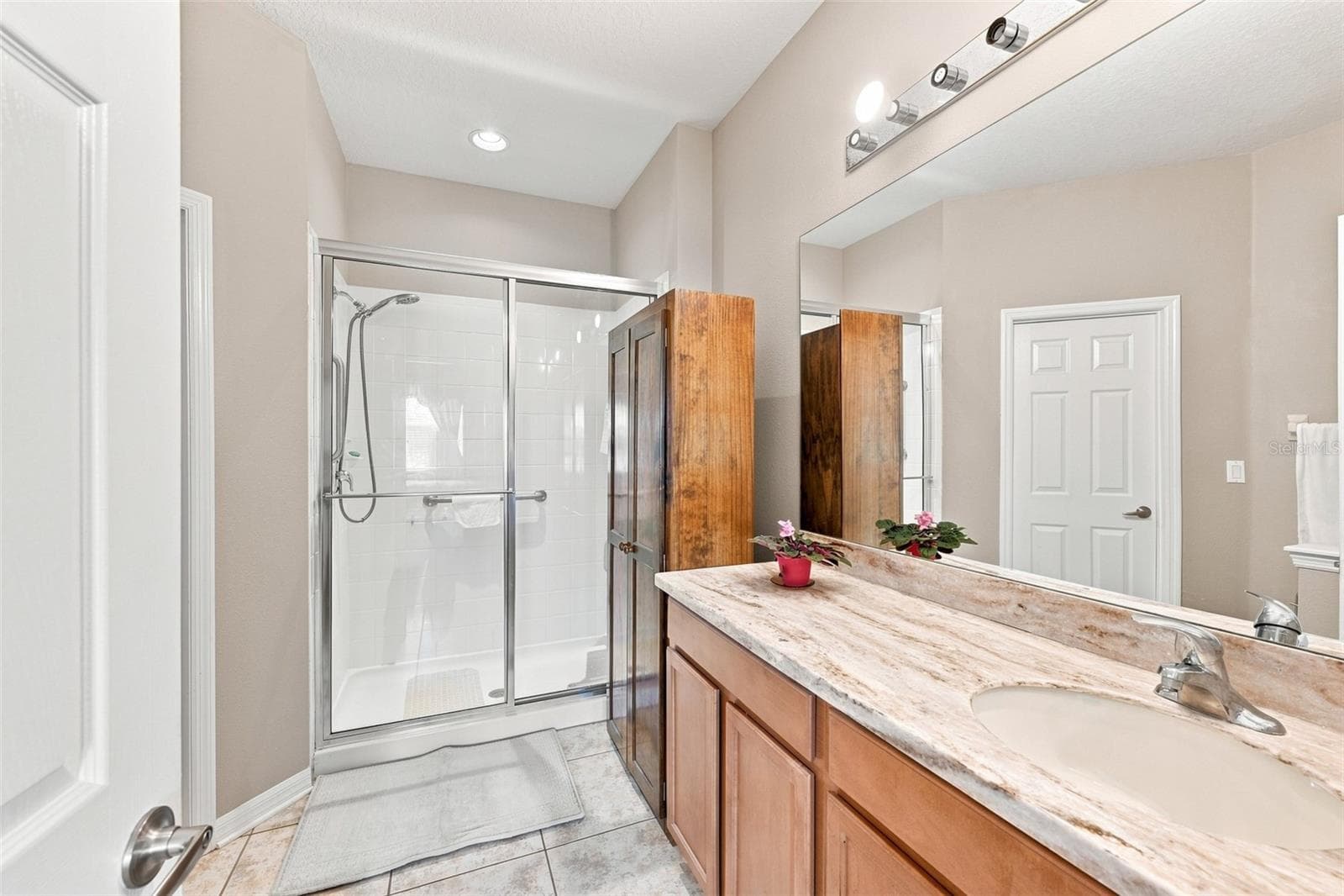 Single Family Residence at 803 PARKER DEN DR, RUSKIN, photo 20 of 38