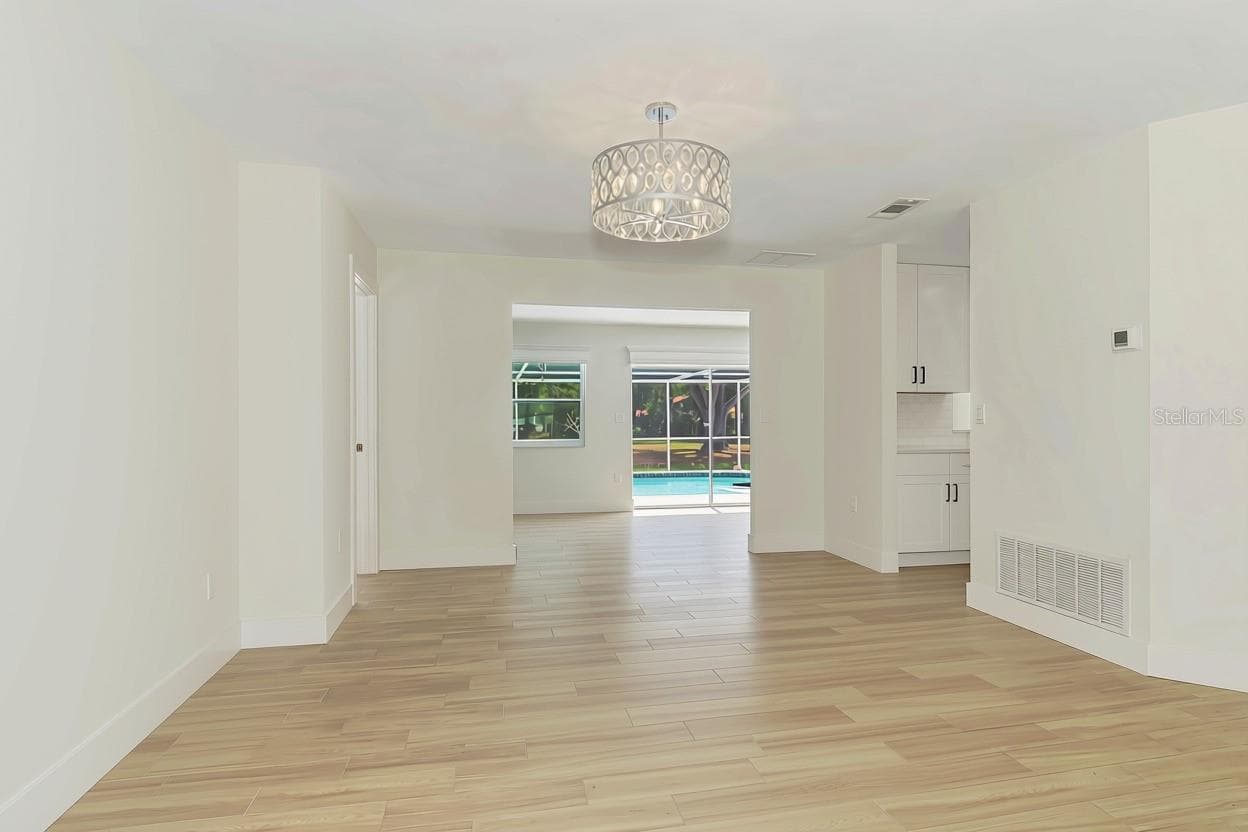Single Family Residence at 1620 MISSION VALLEY BLVD, NOKOMIS, photo 10 of 48