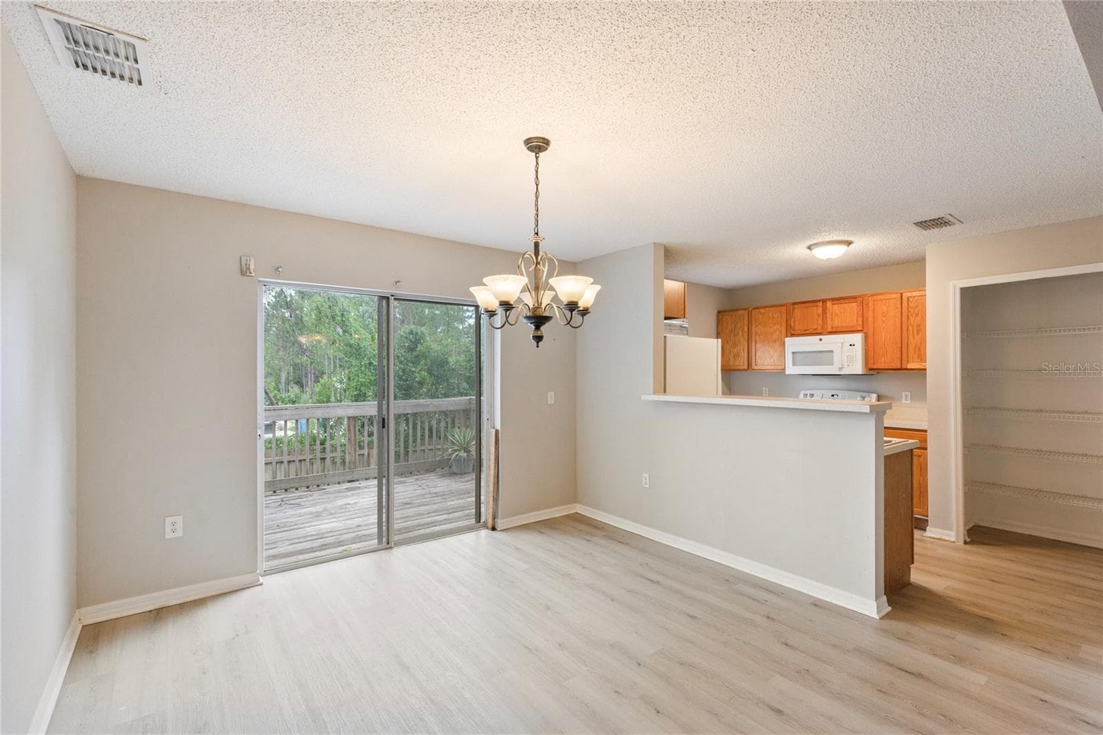 Townhouse at 4617 ASHBURN SQUARE DR, TAMPA, photo 6 of 21