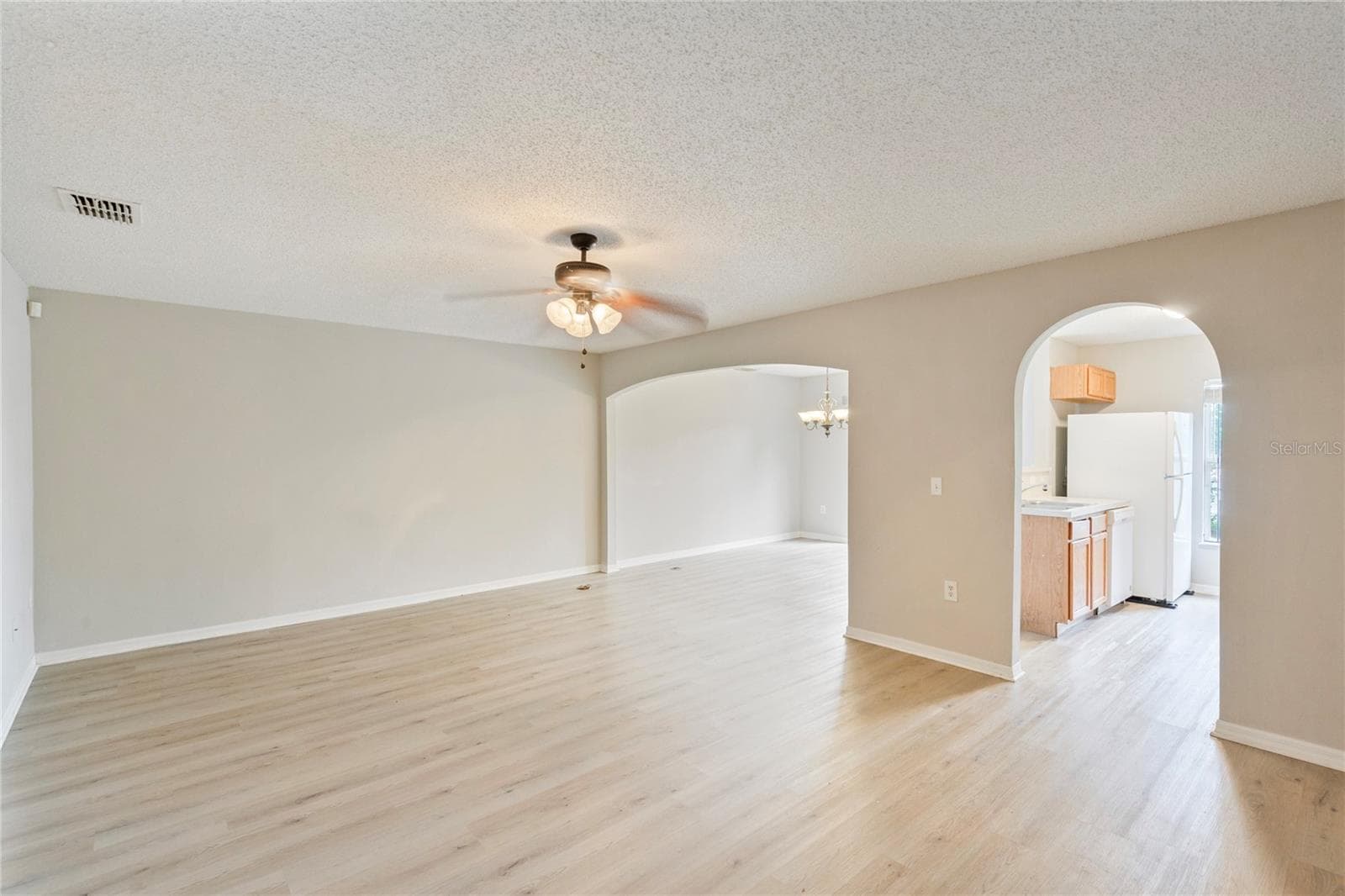Townhouse at 4617 ASHBURN SQUARE DR, TAMPA, photo 4 of 21