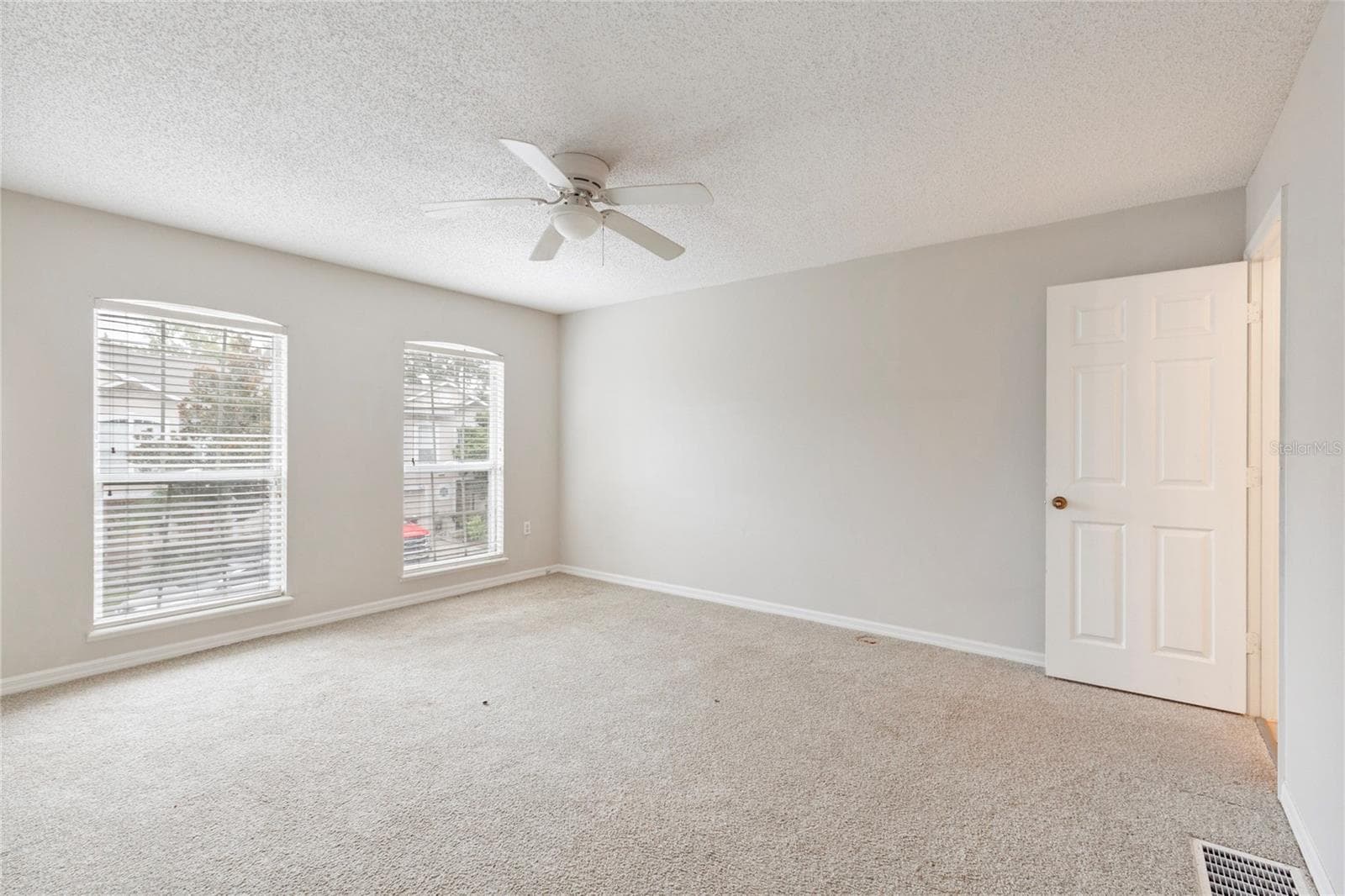 Townhouse at 4617 ASHBURN SQUARE DR, TAMPA, photo 11 of 21