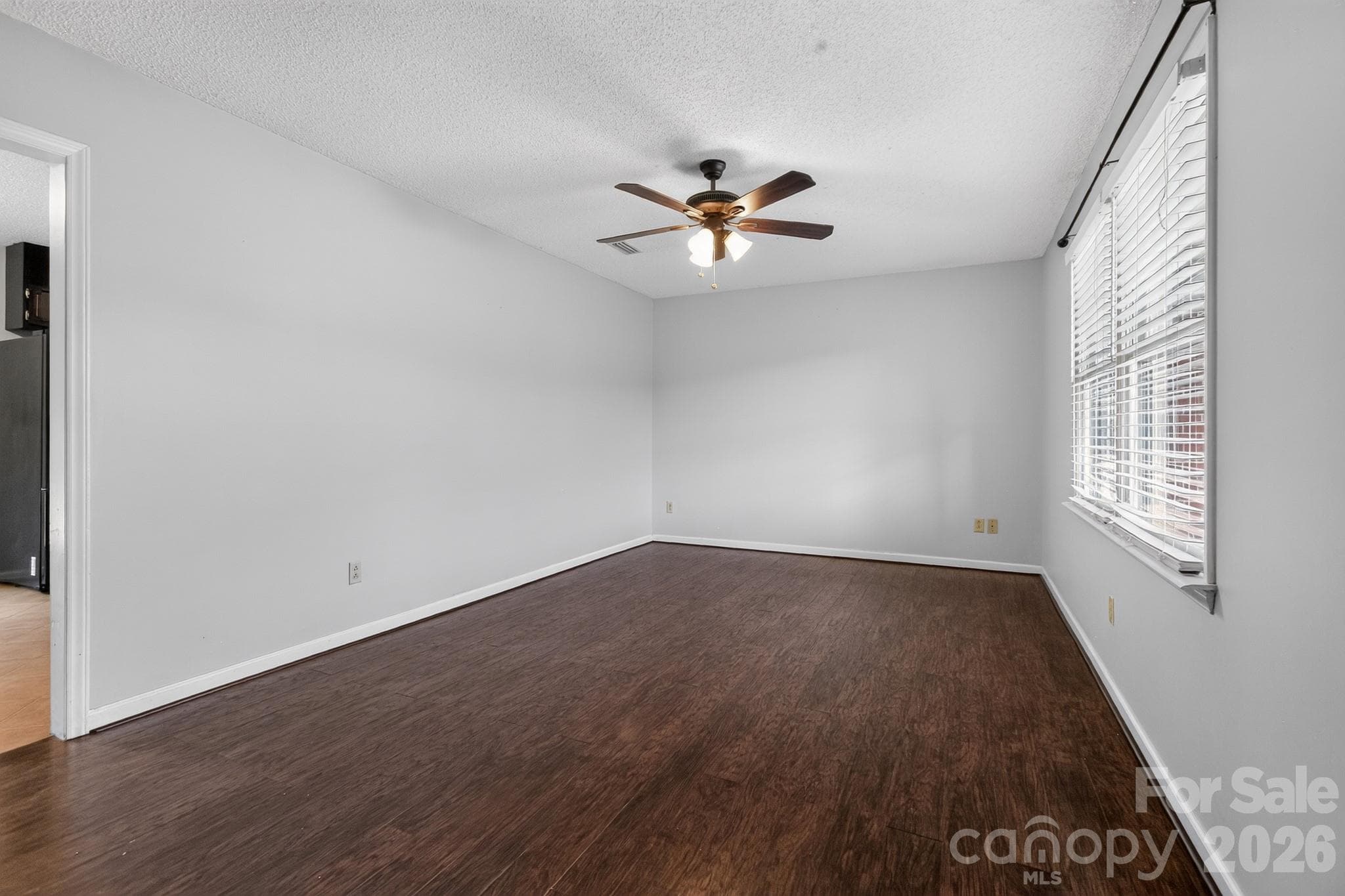 Single Family Residence at 2504 Ashford Drive, Newton, photo 7 of 24