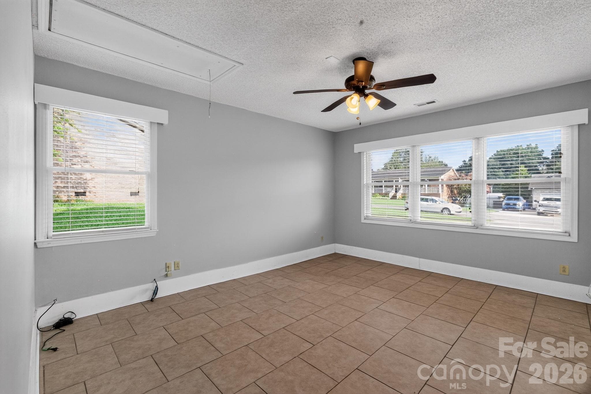 Single Family Residence at 2504 Ashford Drive, Newton, photo 14 of 24