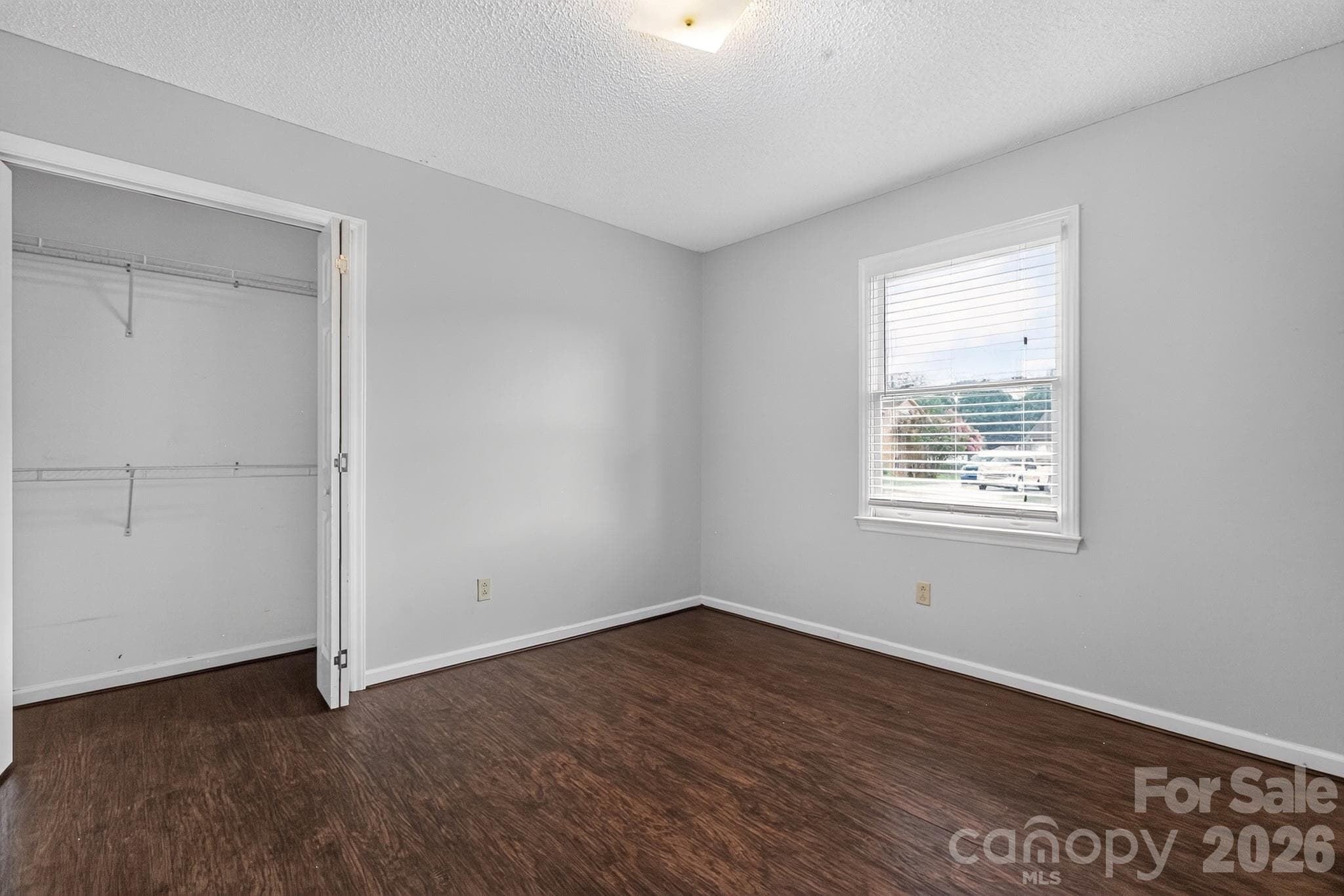 Single Family Residence at 2504 Ashford Drive, Newton, photo 20 of 24