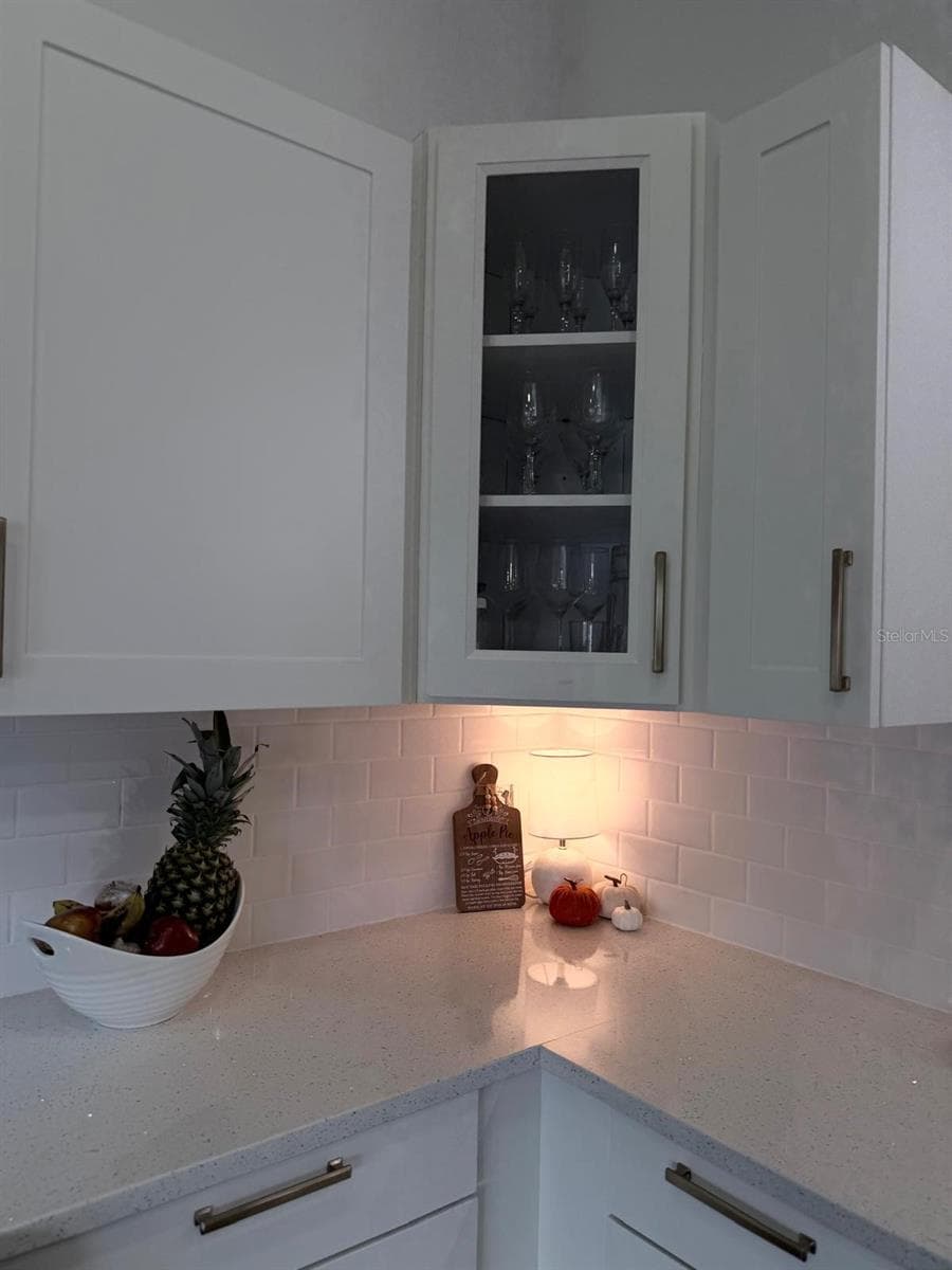 Single Family Residence at 409 TALQUIN CT, ORLANDO, photo 9 of 23