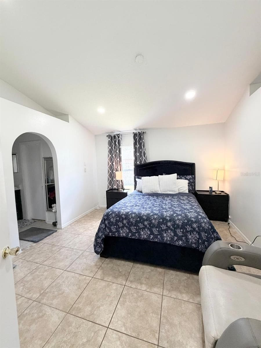 Single Family Residence at 409 TALQUIN CT, ORLANDO, photo 18 of 23