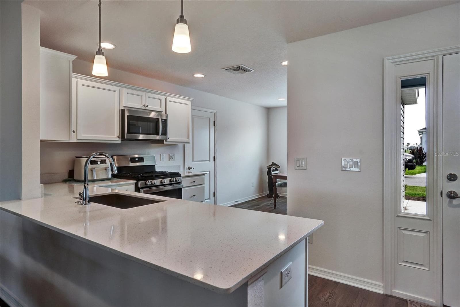Single Family Residence at 1173 LONGENECKER LOOP, THE VILLAGES, photo 14 of 32