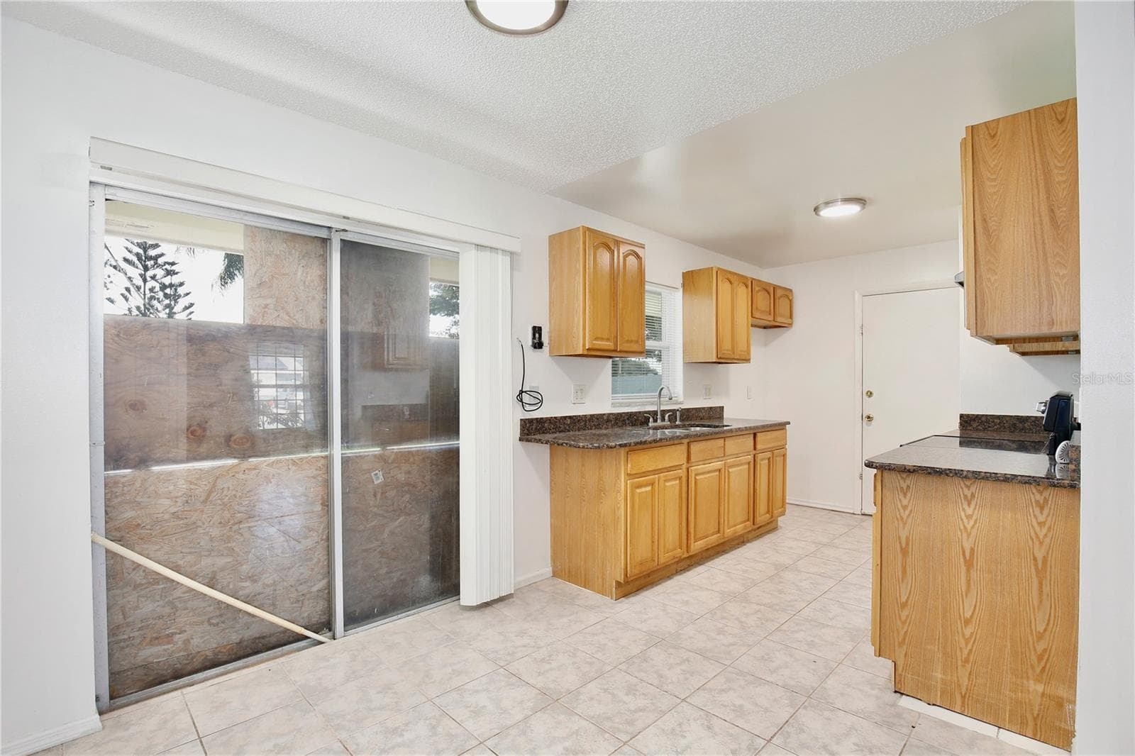 Single Family Residence at 2319 CONTINENTAL BLVD, ORLANDO, photo 8 of 24
