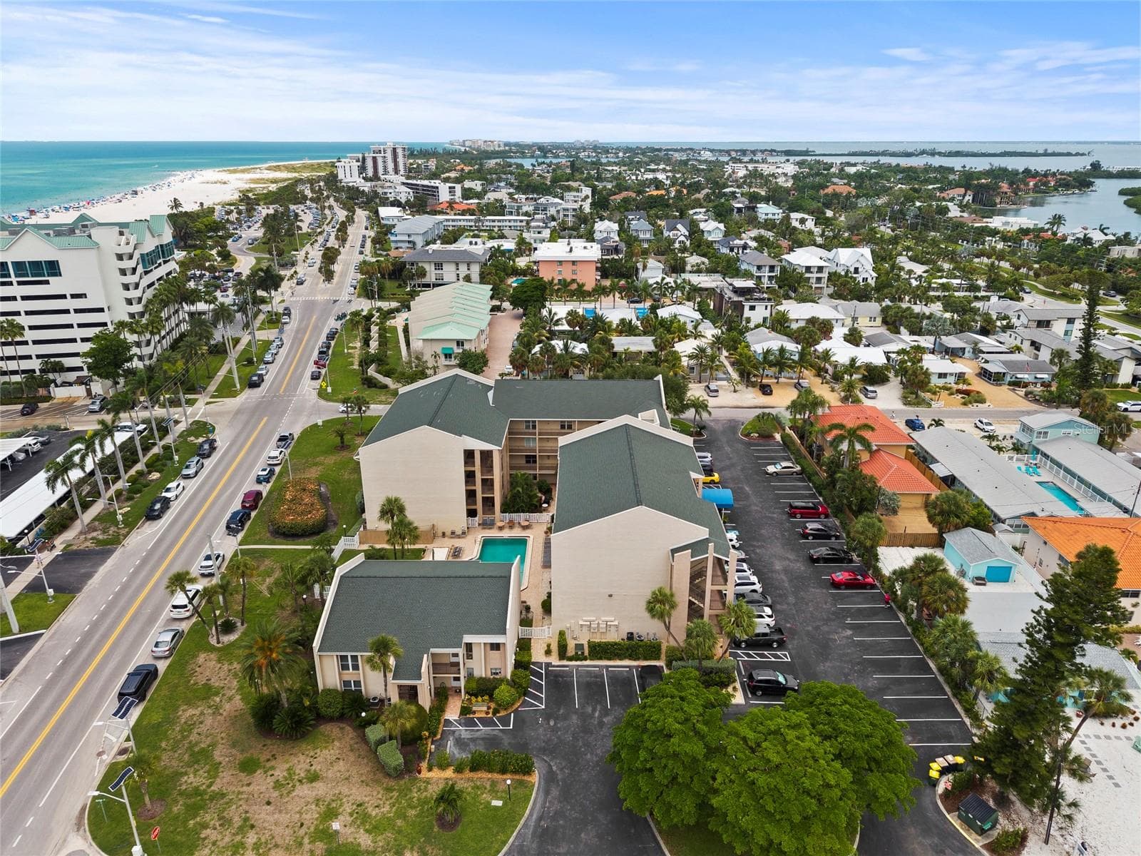 Condominium at 845 BENJAMIN FRANKLIN DR #101, SARASOTA, photo 17 of 25