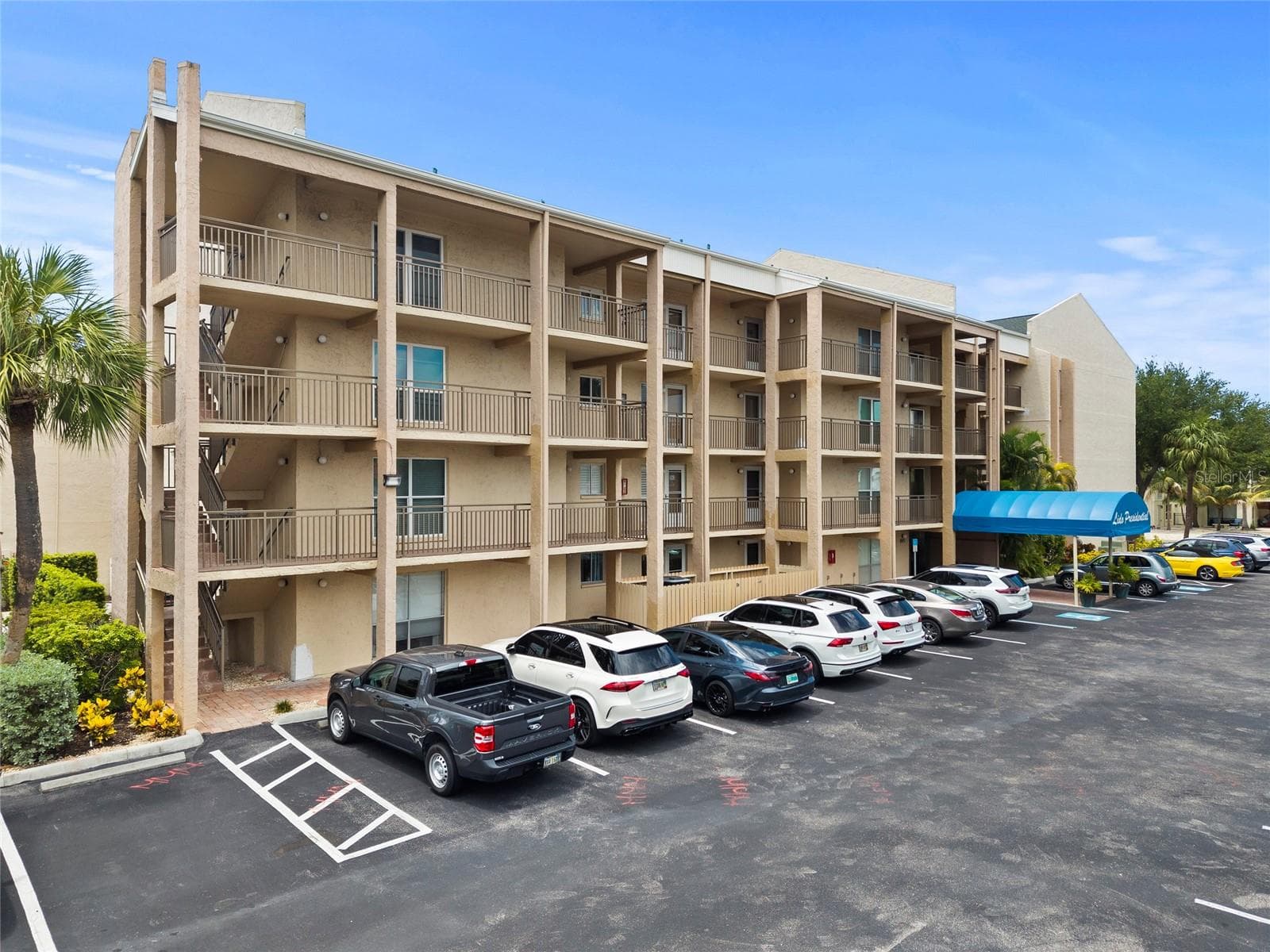 Condominium at 845 BENJAMIN FRANKLIN DR #101, SARASOTA, photo 23 of 25