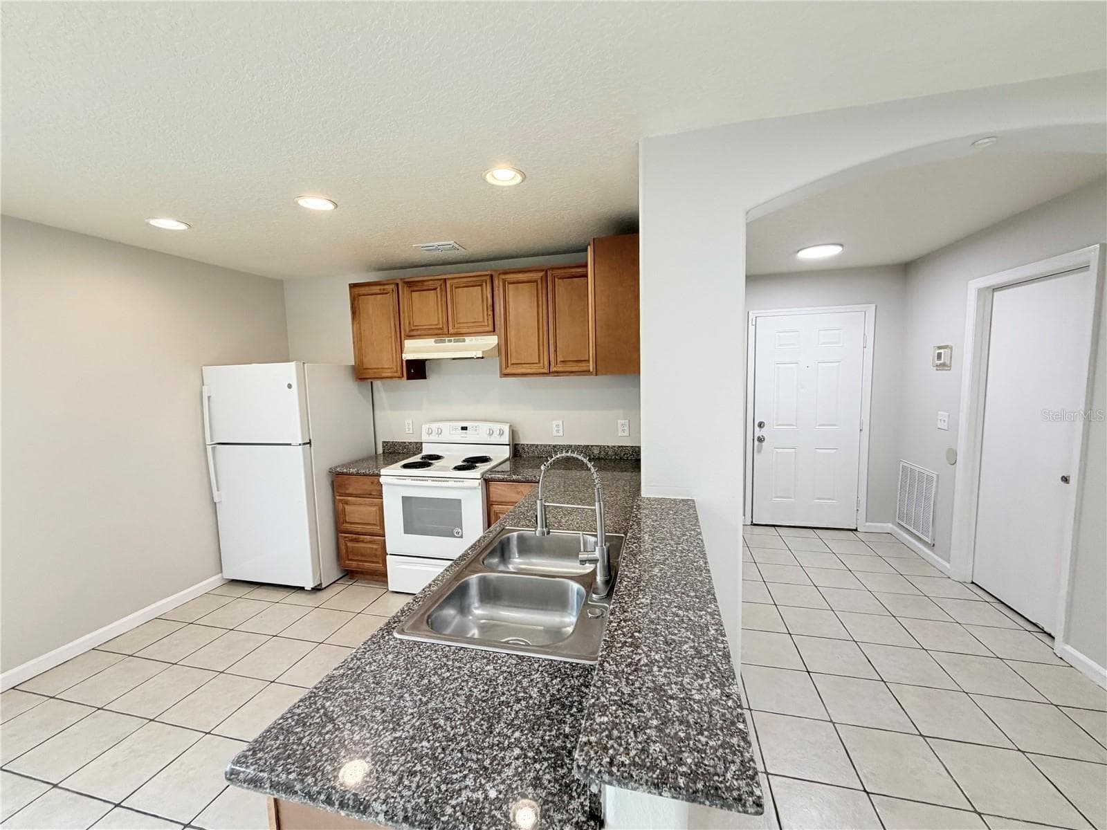 Single Family Residence at 54 E 18TH ST, APOPKA, photo 7 of 29