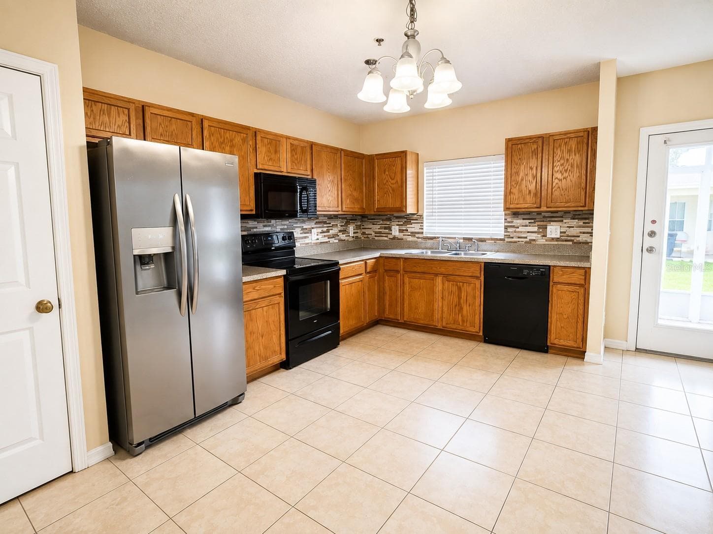 Townhouse at 2039 CYPRESS BAY BLVD, KISSIMMEE, photo 4 of 23