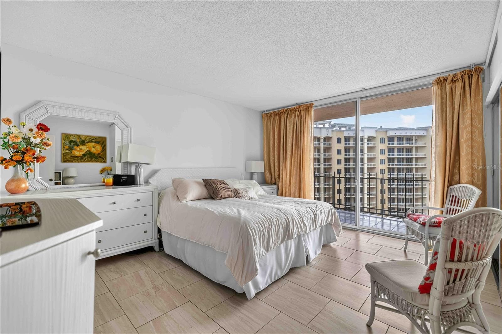 Condominium at 1212 BEN FRANKLIN DR #1205, SARASOTA, photo 17 of 61