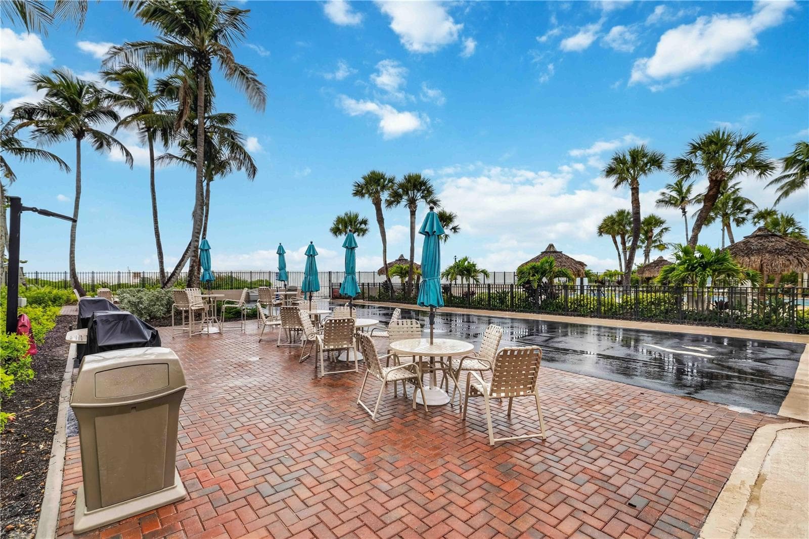 Condominium at 1212 BEN FRANKLIN DR #1205, SARASOTA, photo 32 of 61