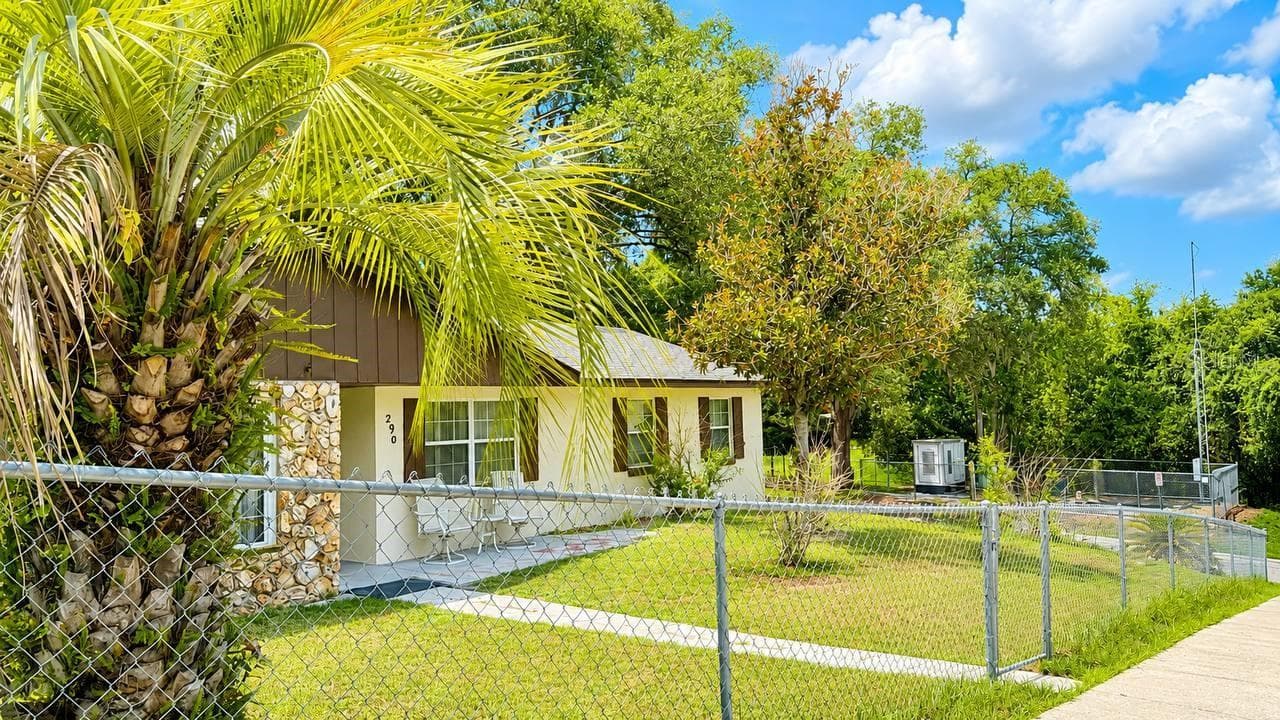 Single Family Residence at 290 HILLSIDE DR, CLERMONT, photo 2 of 39