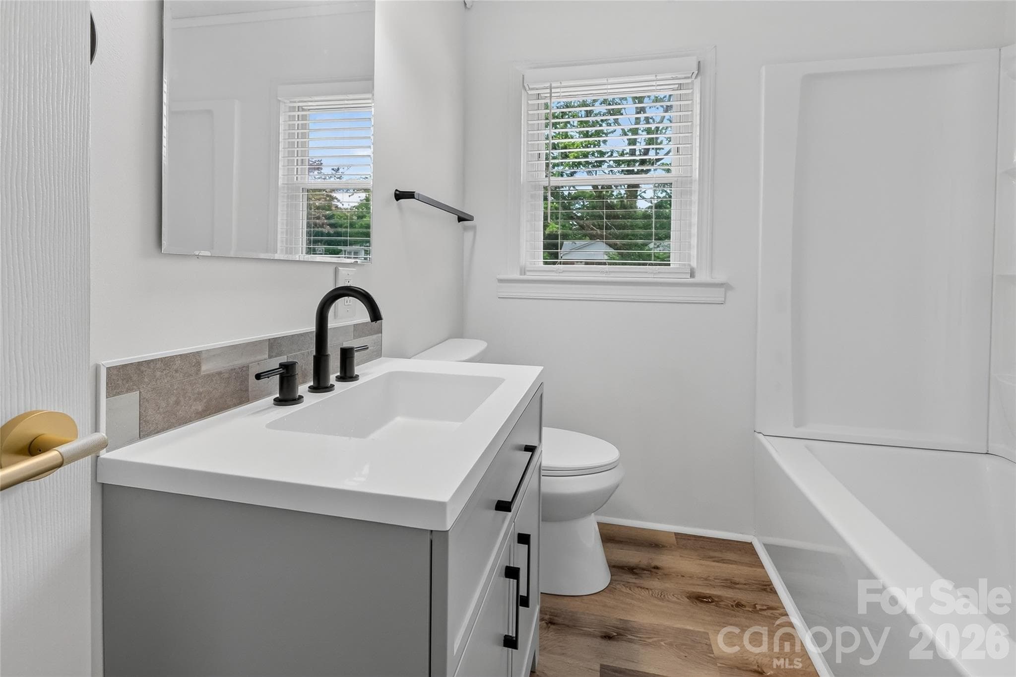 Updated Hall Bathroom - 1062 Dresden Drive W, Charlotte