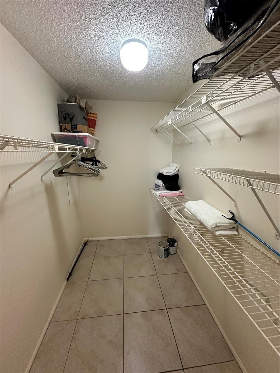 Condominium at 3846 59TH AVE W #3846, BRADENTON, photo 15 of 31