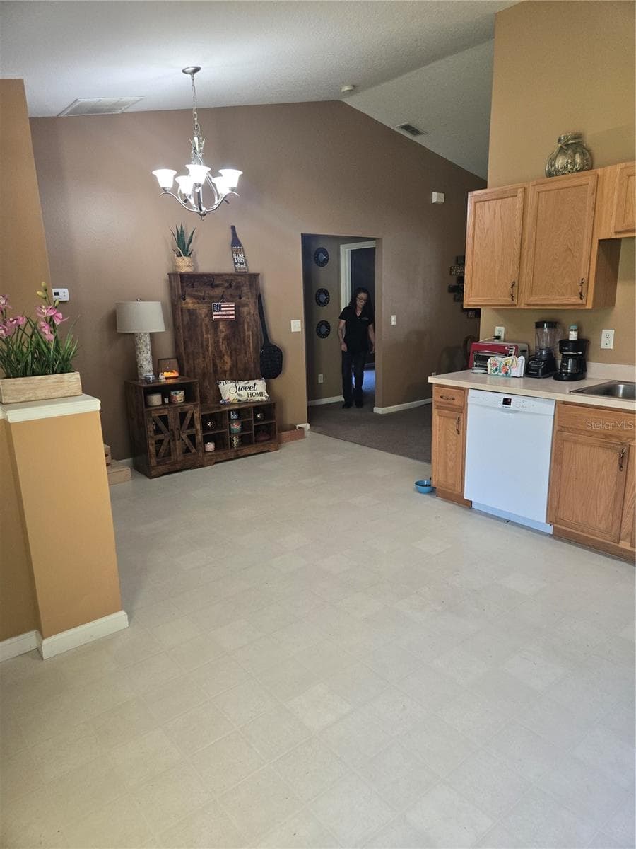 Tenant Side - 8 FAWN LN, PALM COAST