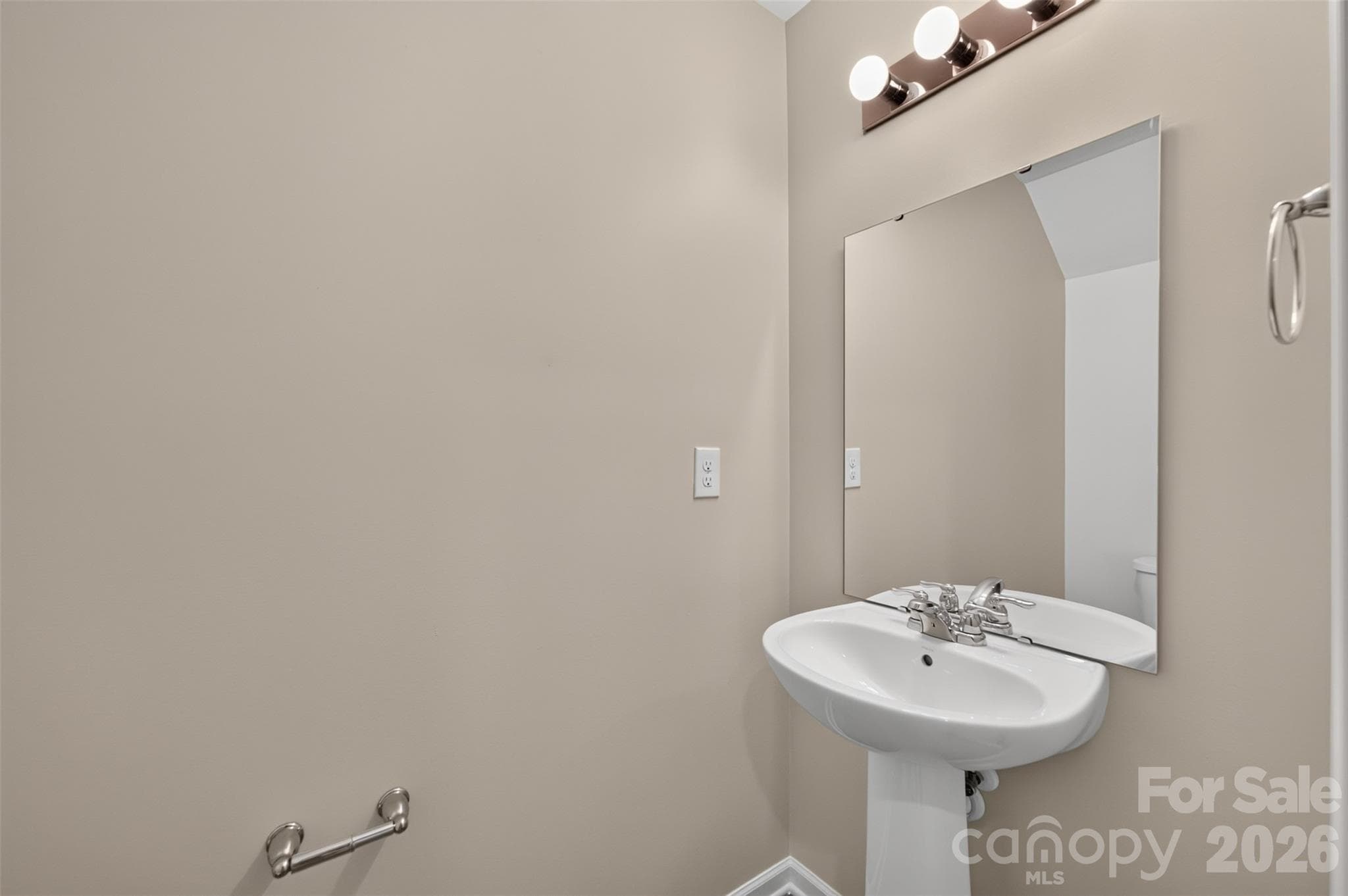 Single Family Residence at 1475 Cannan Mountain Drive, Newton, photo 15 of 47