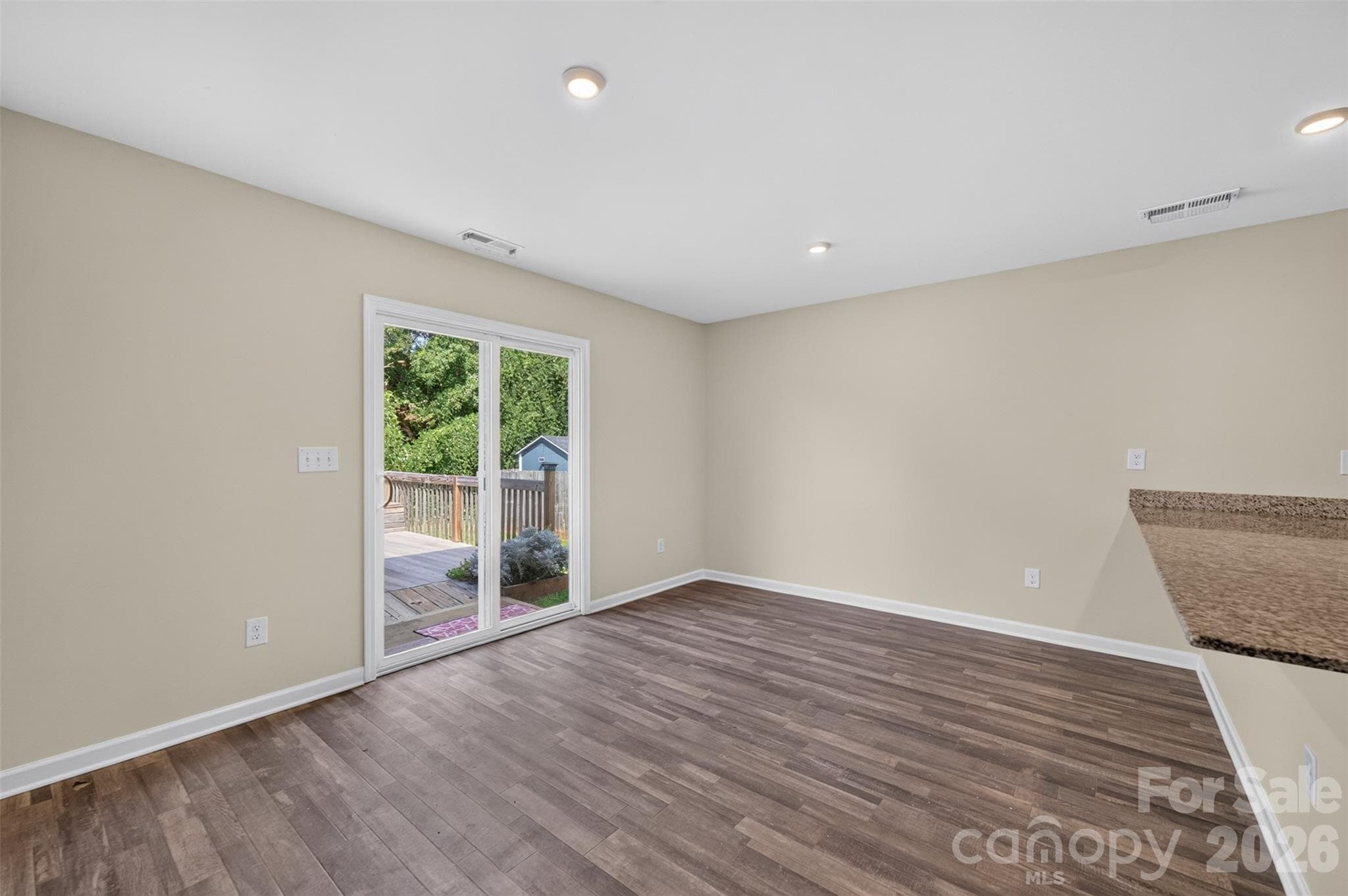 Single Family Residence at 1475 Cannan Mountain Drive, Newton, photo 19 of 47