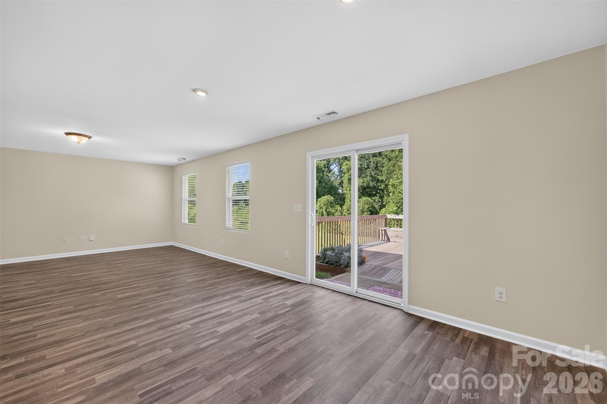 Single Family Residence at 1475 Cannan Mountain Drive, Newton, photo 21 of 47
