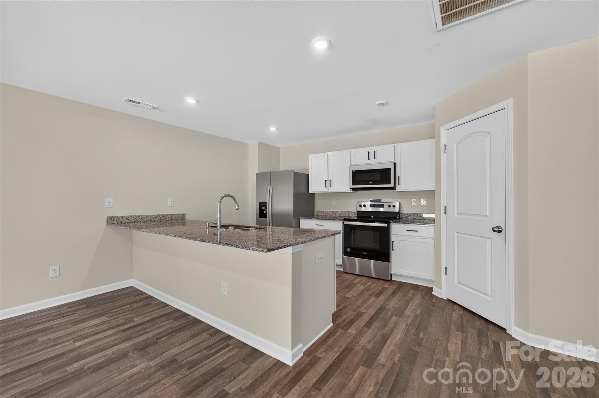 Single Family Residence at 1475 Cannan Mountain Drive, Newton, photo 2 of 47