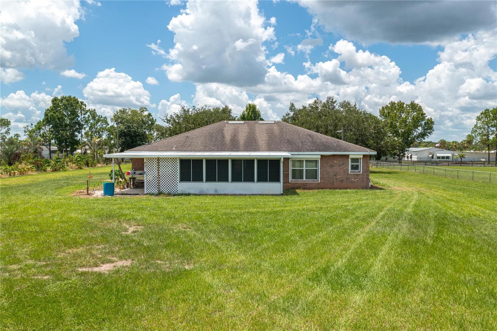 Back yard - 270 KEEN RD, FROSTPROOF