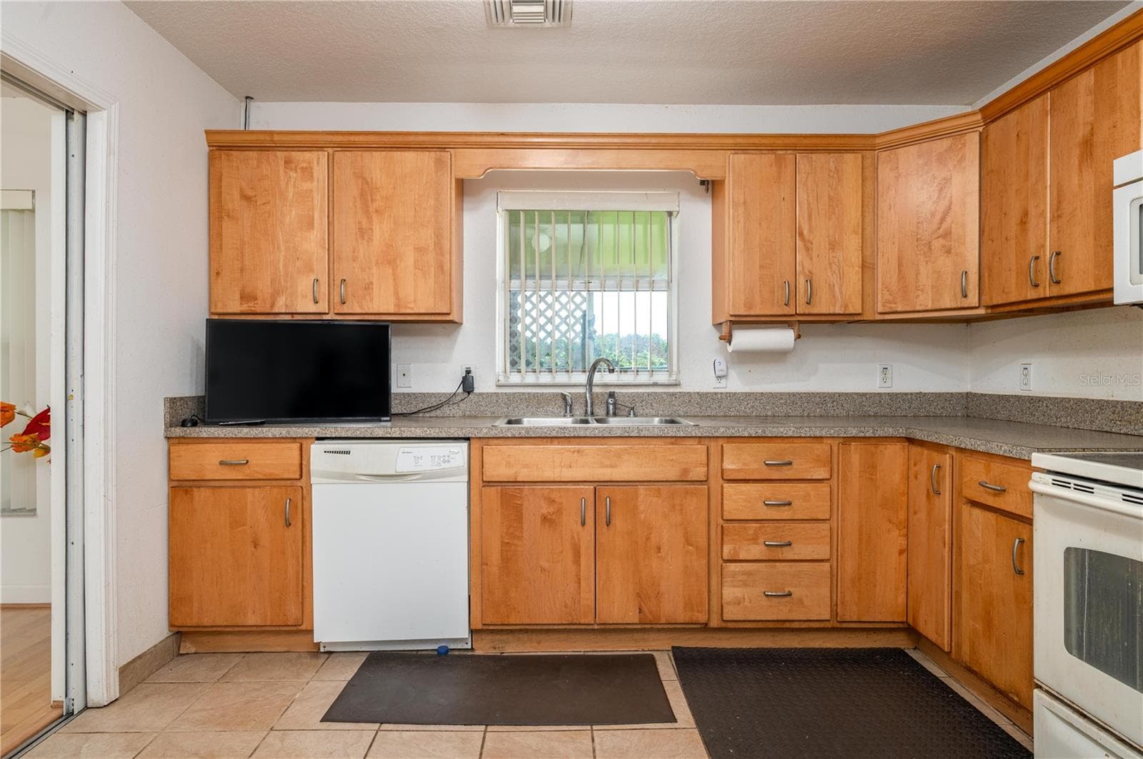 Kitchen - 270 KEEN RD, FROSTPROOF