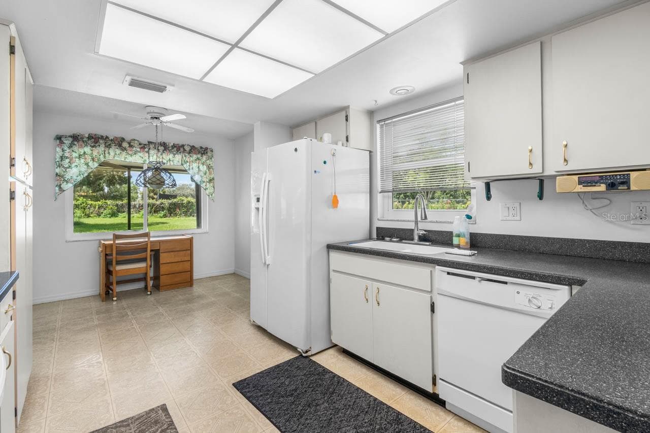 Condominium at 2209 HARTLEBURY WAY #402, SUN CITY CENTER, photo 18 of 69
