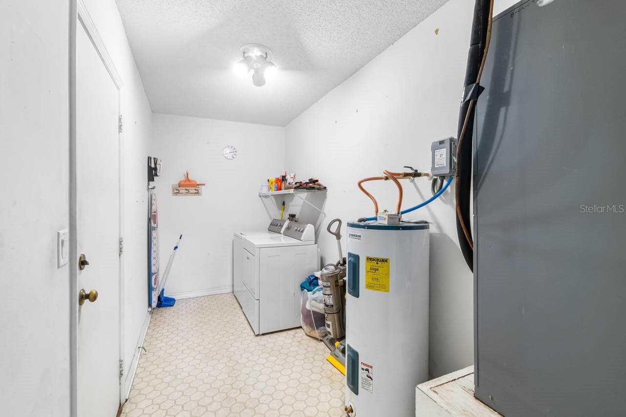 Condominium at 2209 HARTLEBURY WAY #402, SUN CITY CENTER, photo 27 of 69
