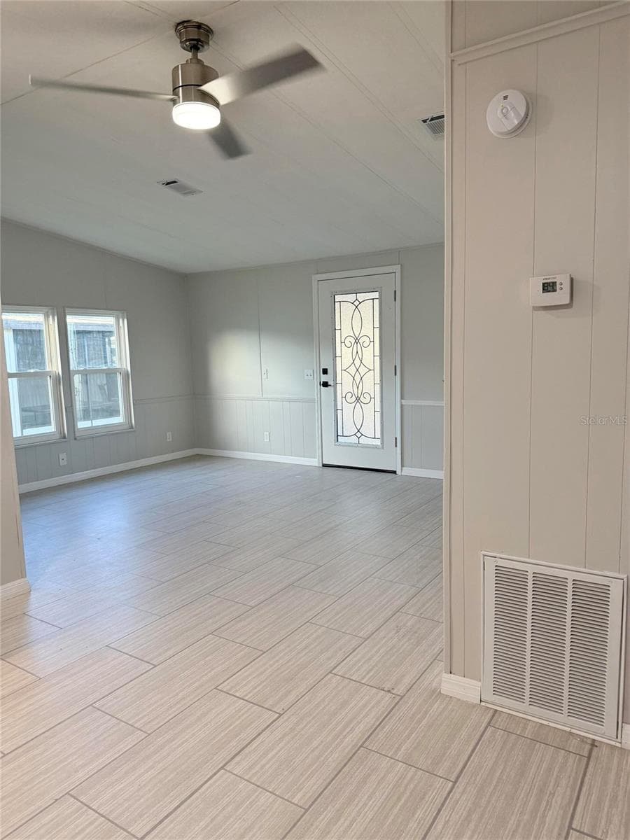 Mobile Home at 3145 HIDDEN LAKE DR, WESLEY CHAPEL, photo 7 of 25
