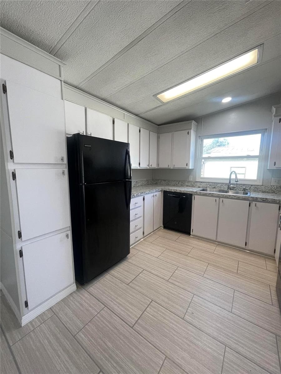 Mobile Home at 3145 HIDDEN LAKE DR, WESLEY CHAPEL, photo 11 of 25
