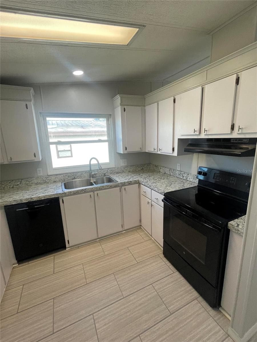 Mobile Home at 3145 HIDDEN LAKE DR, WESLEY CHAPEL, photo 12 of 25