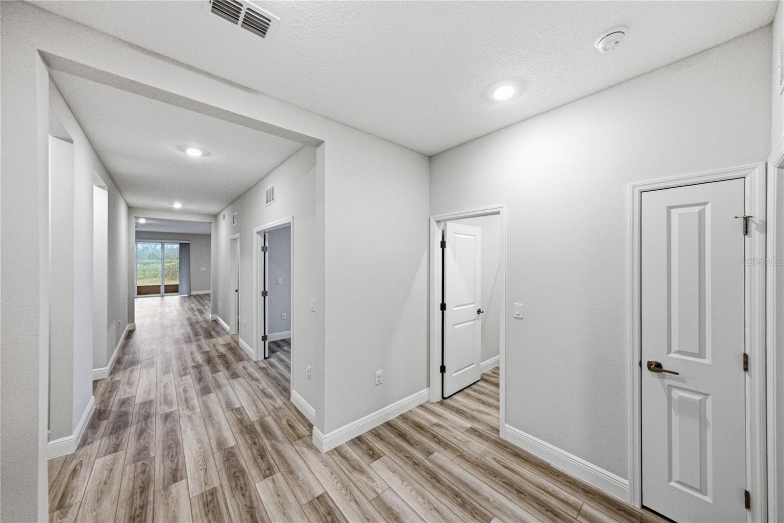 Single Family Residence at 12253 CATTLESIDE DR, RIVERVIEW, photo 7 of 65