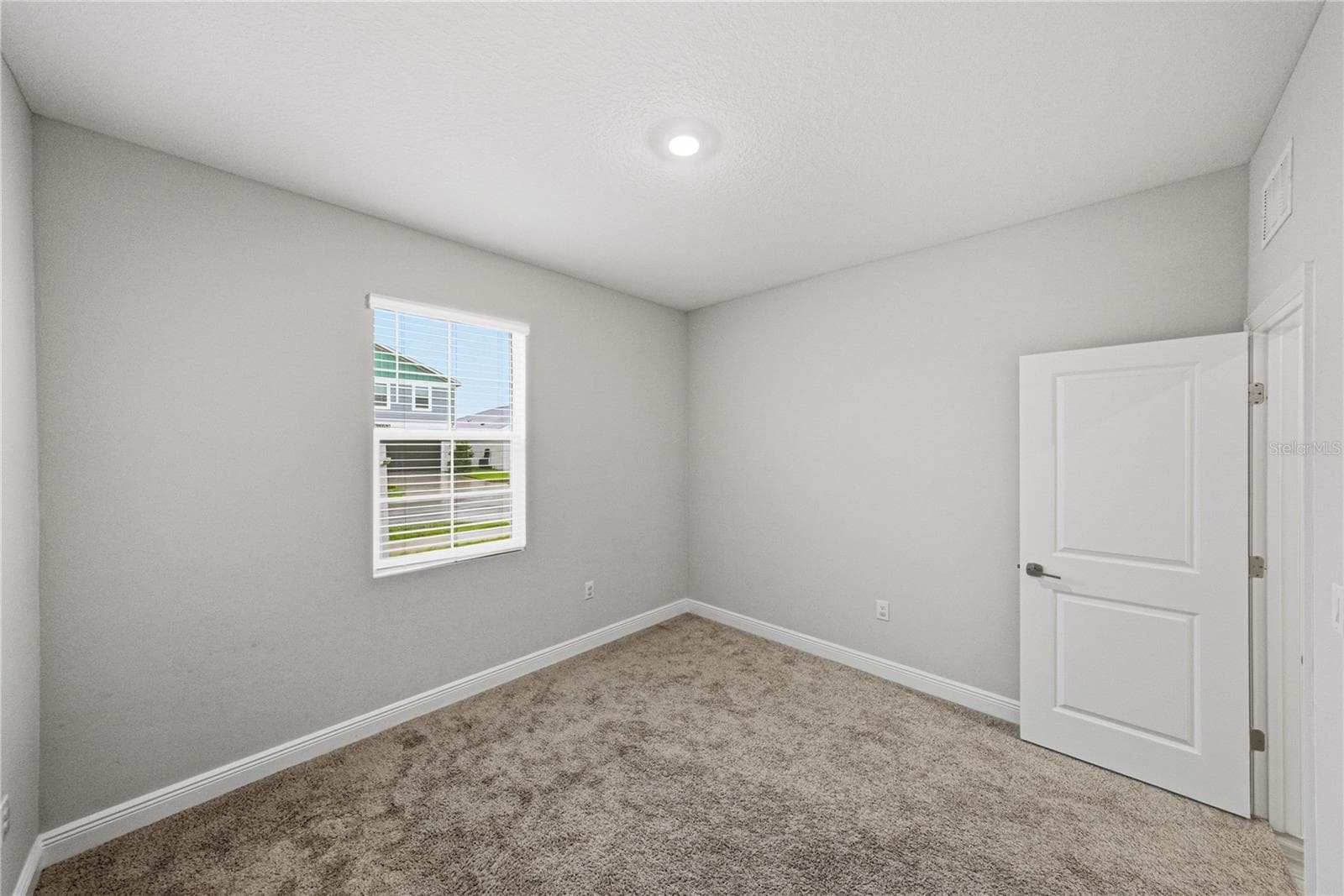Single Family Residence at 12253 CATTLESIDE DR, RIVERVIEW, photo 11 of 65