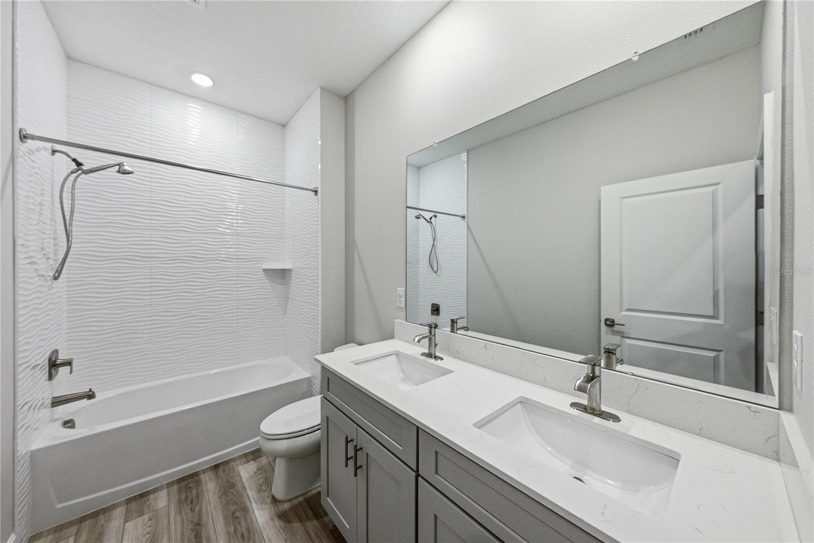 Single Family Residence at 12253 CATTLESIDE DR, RIVERVIEW, photo 17 of 65