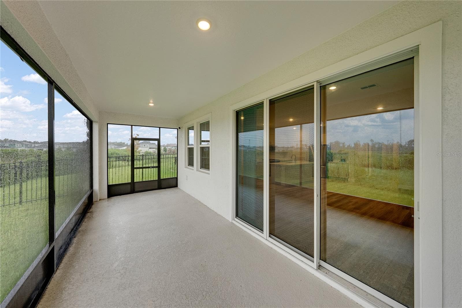 Single Family Residence at 12253 CATTLESIDE DR, RIVERVIEW, photo 41 of 65
