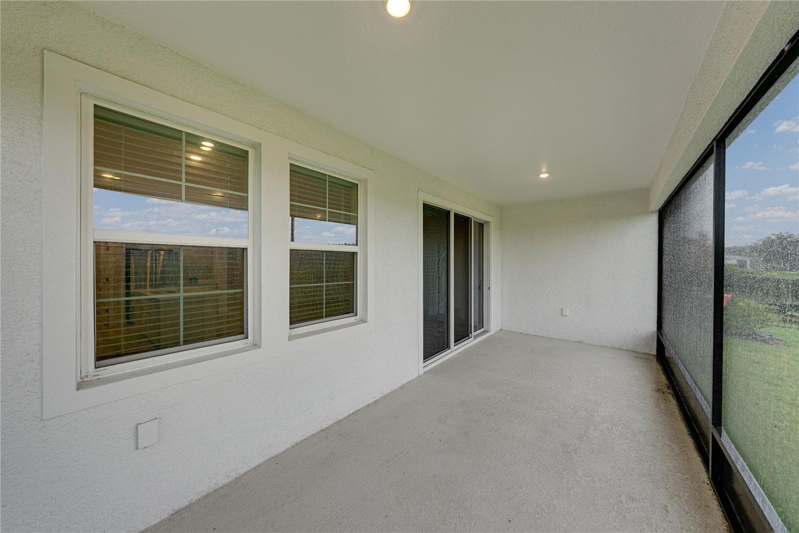 Single Family Residence at 12253 CATTLESIDE DR, RIVERVIEW, photo 44 of 65