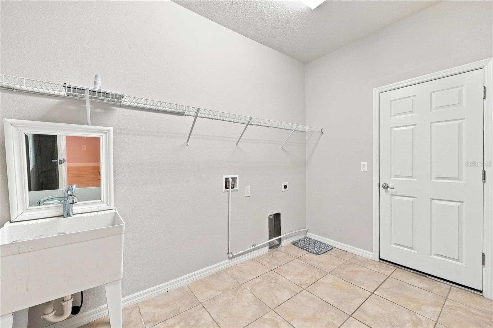 Single Family Residence at 18359 CORTES CREEK BLVD, SPRING HILL, photo 17 of 59