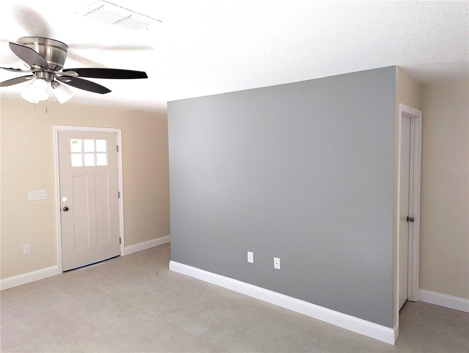 Flooring and Wall Concept - 104 ROBERTS AVE, MULBERRY