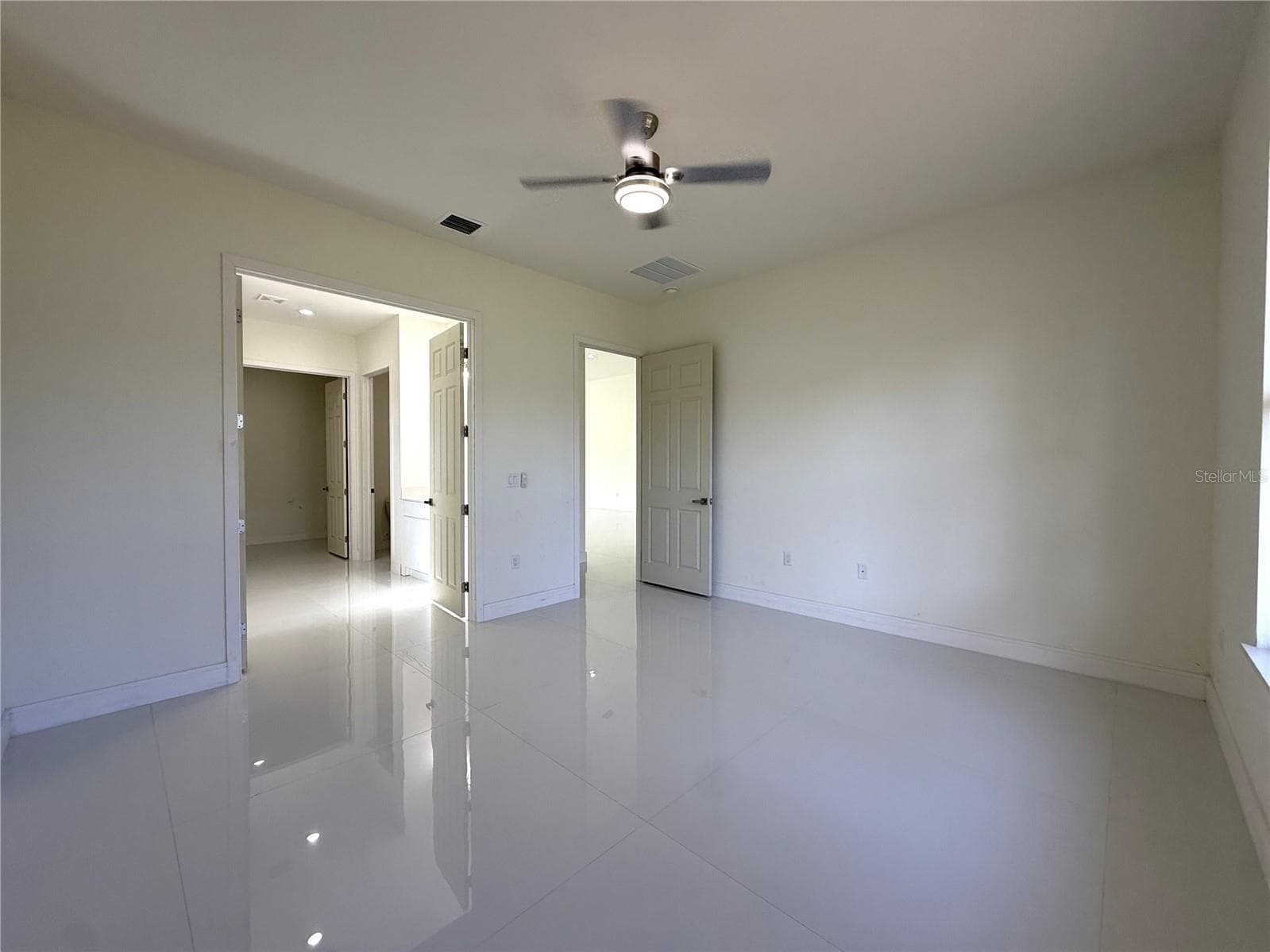 PRIMARY SUITE - 16443 HILLSBOROUGH BLVD, PORT CHARLOTTE