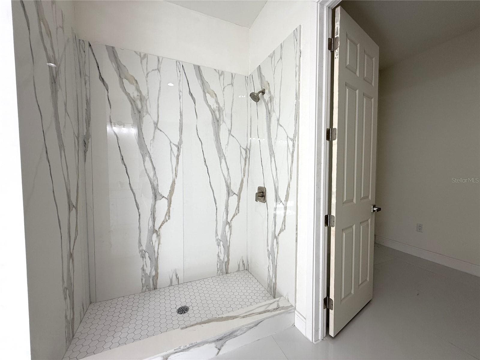 PRIMARY BATHROOM - 3RD BATHROOM - 16443 HILLSBOROUGH BLVD, PORT CHARLOTTE